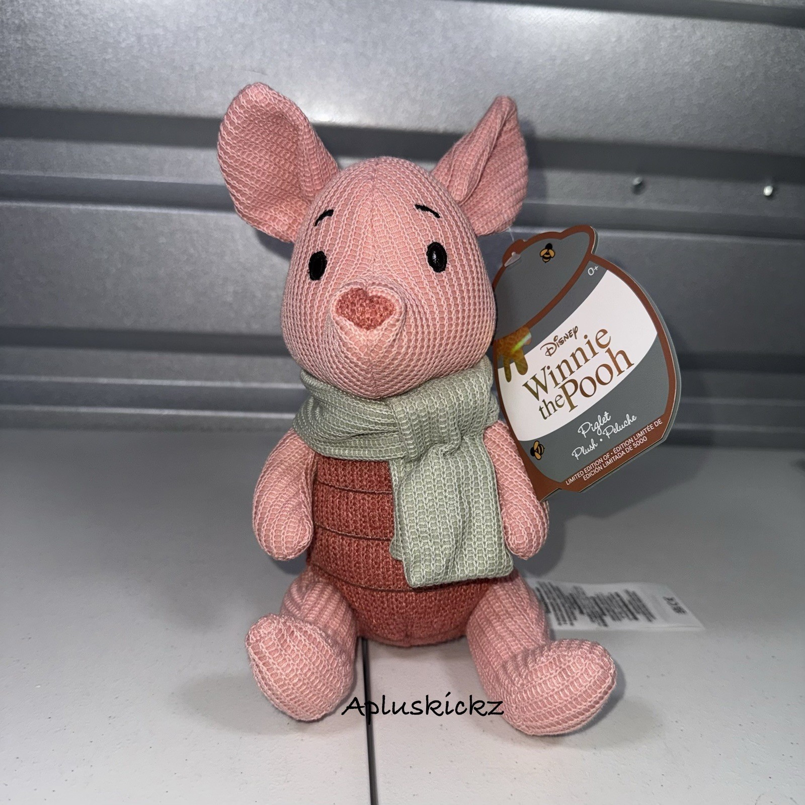 2025 Disney Parks Winnie The Pooh Piglet Knit Plus Series 2/4 LE5000 New W/ Tag