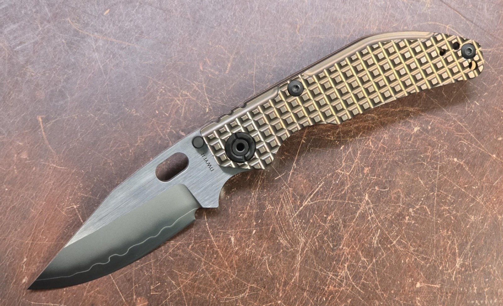 North Mountain - Dwyer BBNM Bronze Grid Titanium - Bowie SLD Magic Blade North Mountain - Dwyer BBNM Bronze Grid Titanium - Bowie SLD Magic Blade