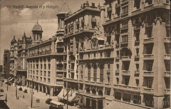 Spain 1930 19. Madrid-avenida Pl. y Margall Postcard 25c stamp Vintage Post Card