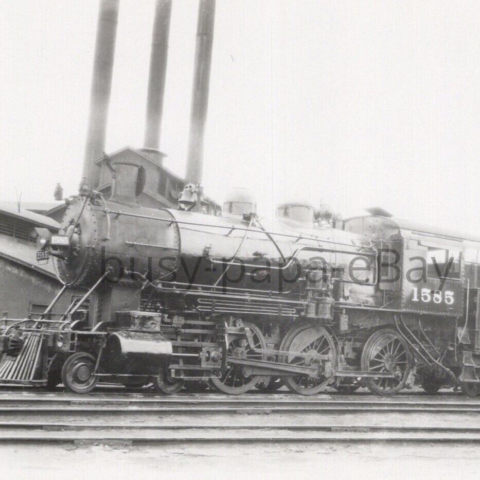Vintage 1940s RPPC Rock Island Lines Locomotive 4-6-0 No 1585 Illinois Postcard