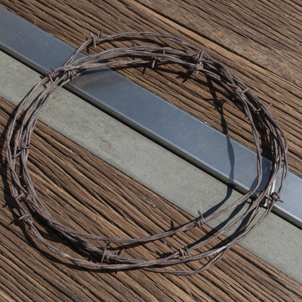 Vintage Rusty 4 Point Barbed Wire 10 Ft. Roll Rustic Western Decor Crafting Art