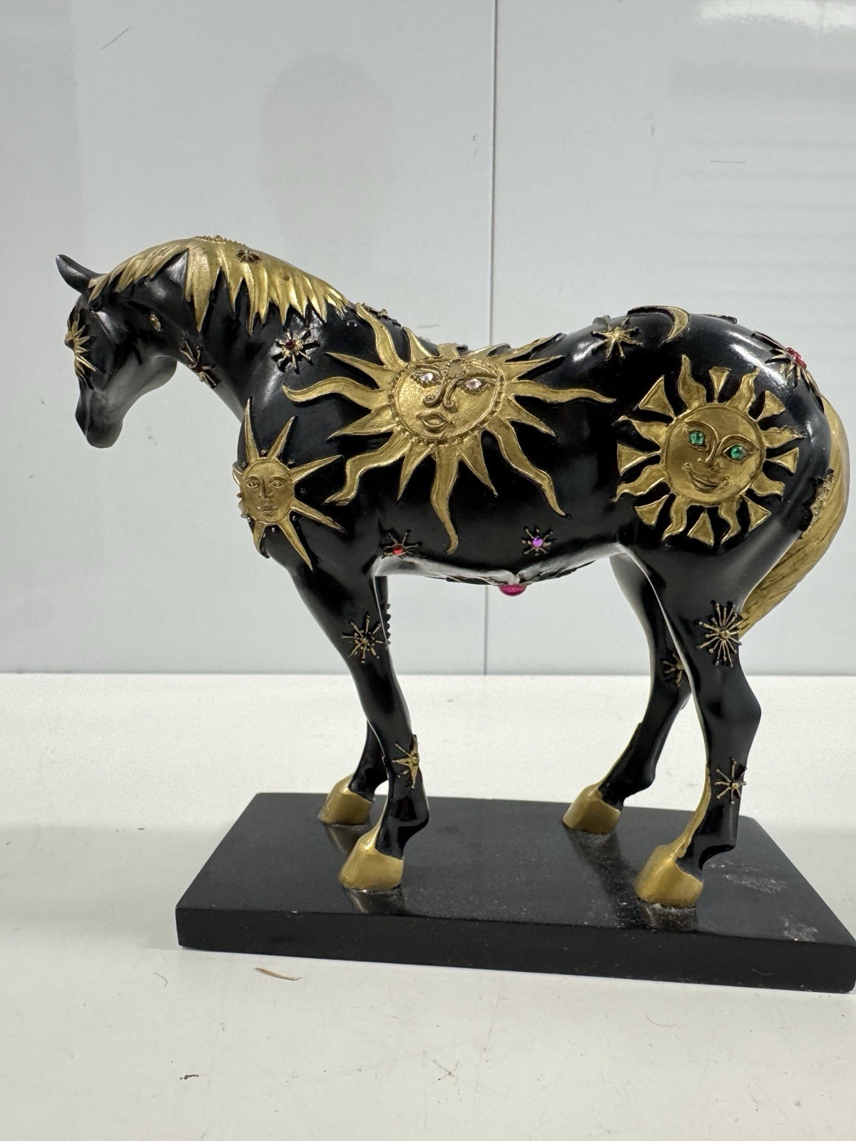 The Trail of Painted Ponies Sky of Enchantment Figurine #1543 2004 Broken Ear The Trail of Painted Ponies Sky of Enchantment Figurine #1543 2004 Broken Ear