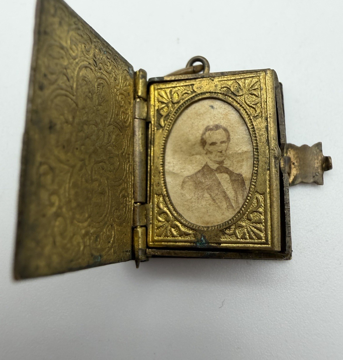Rare 1860 Abraham Lincoln Civil War Book Locket Photo Pendant J Davis Fremont