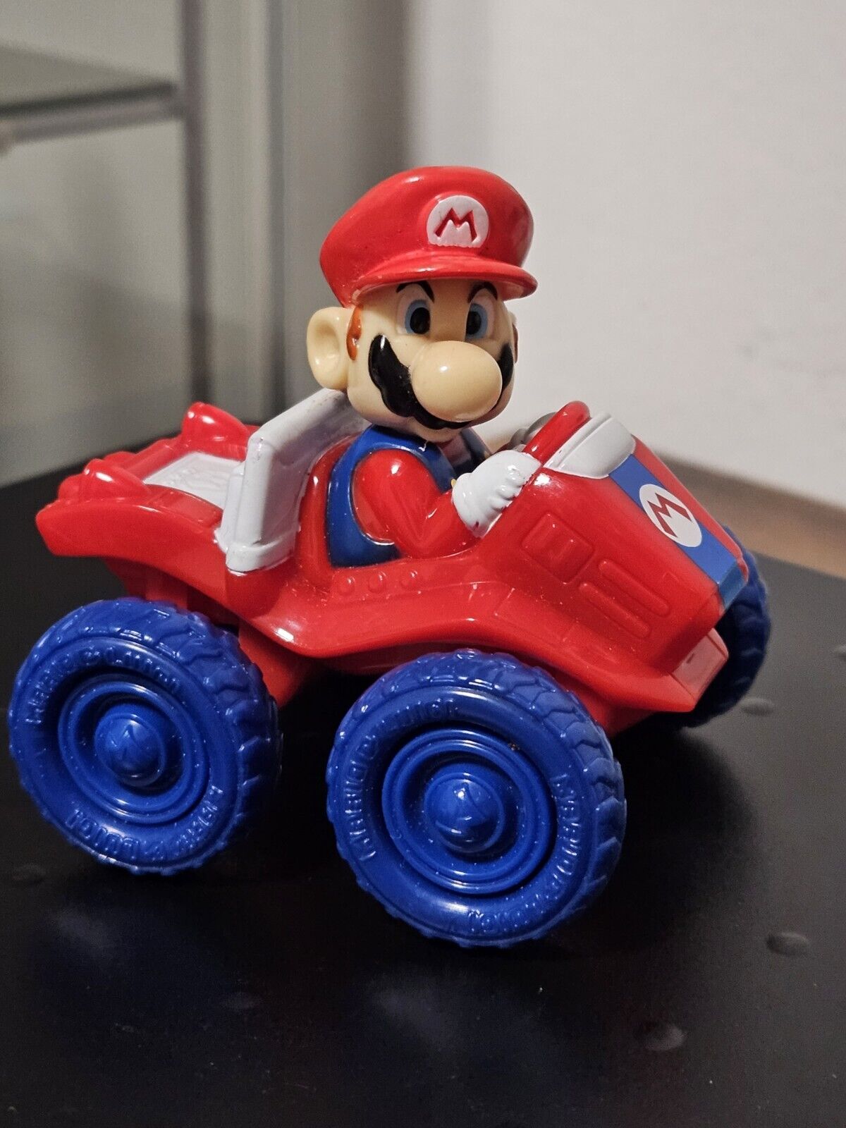 Vintage Nintendo Super Mario Bros. Mario Plastic Figure With Vehicle Toy EUC 