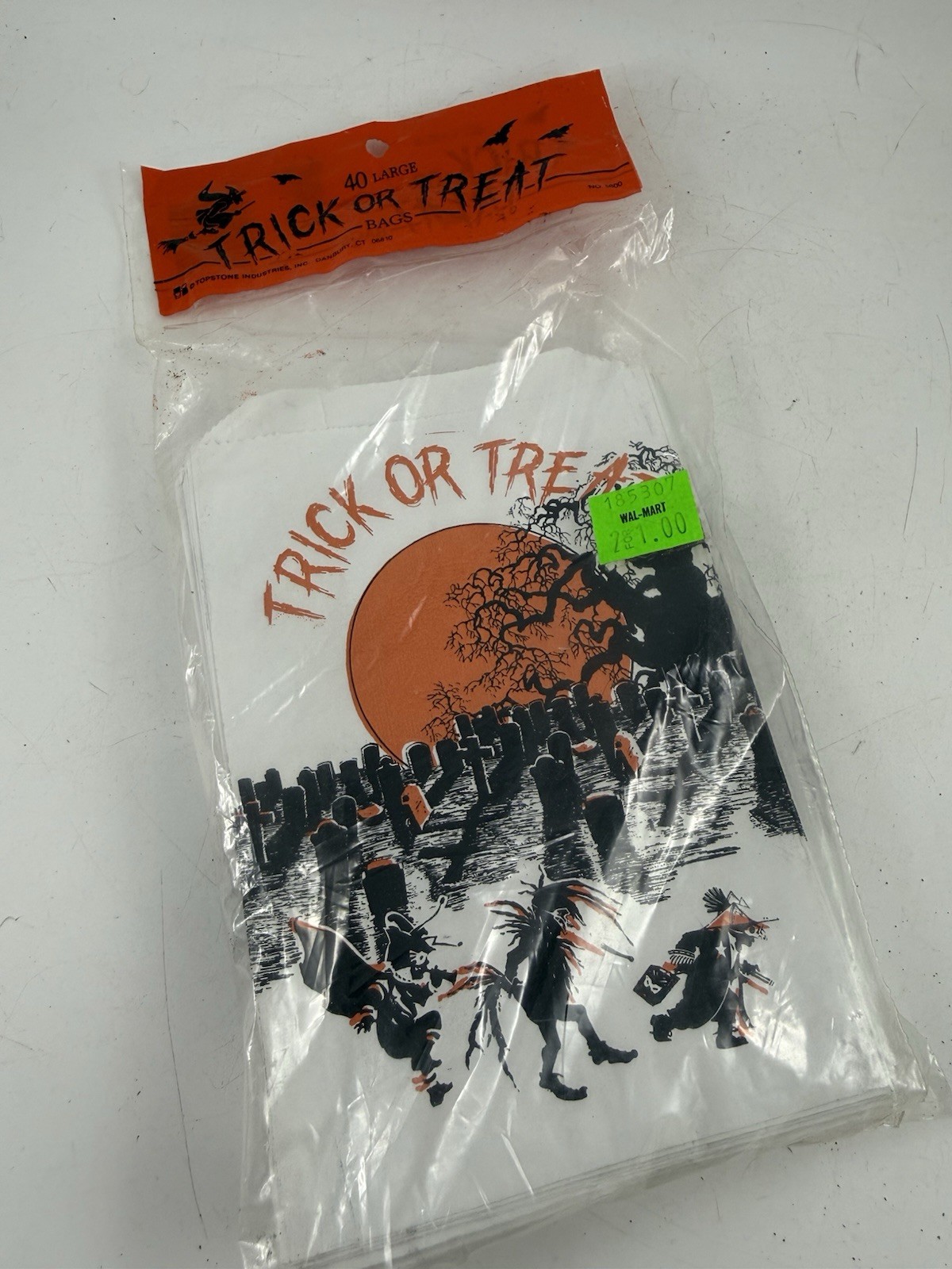 Vintage HALLOWEEN 40 Count Trick or Treat Bags Cemetary Goblins Vintage HALLOWEEN 40 Count Trick or Treat Bags Cemetary Goblins