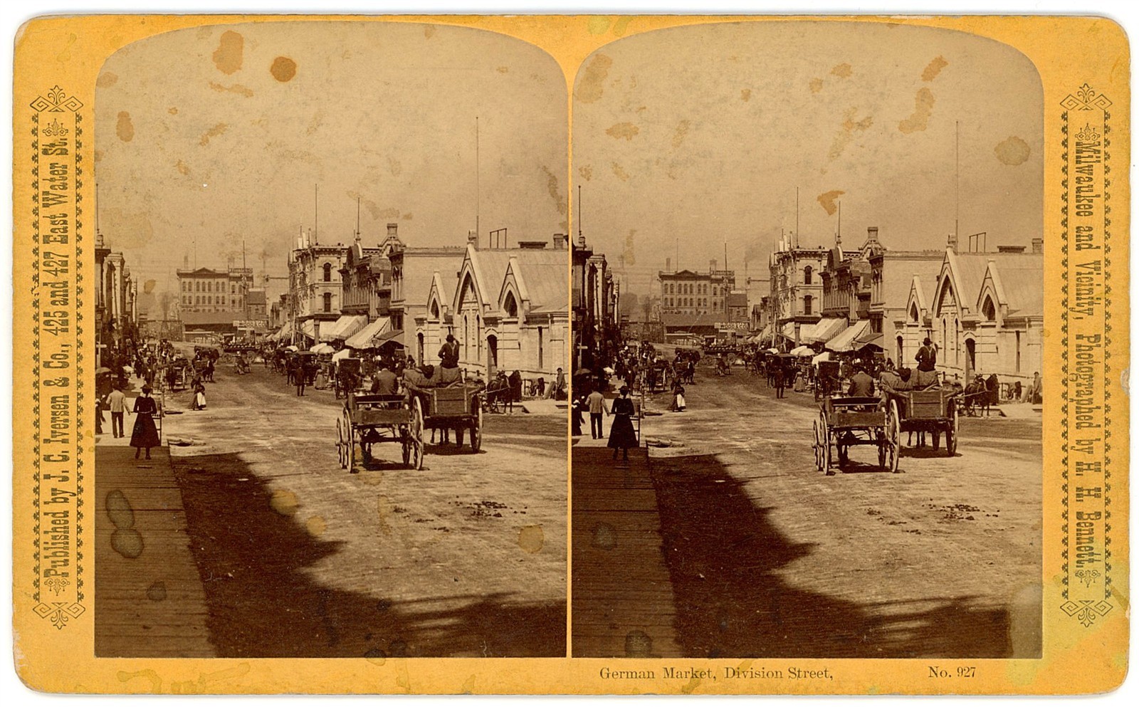 WISCONSIN STEREOVIEW - Milwaukee - Division Street - German Market - HH Bennett WISCONSIN STEREOVIEW - Milwaukee - Division Street - German Market - HH Bennett