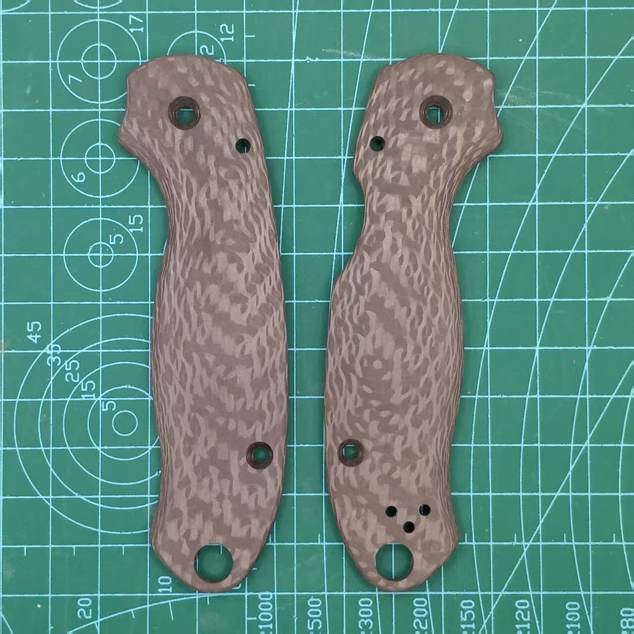 1 Pair Carbon Fibre Knife Handle Scales for Spyderco C223 Para3 Folding Knife