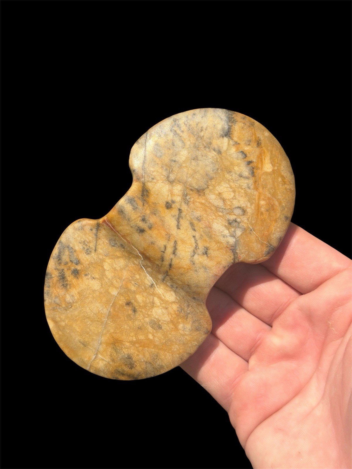 4 1/2” Beautiful Quartz Butterfly Bannerstone, Indian Artifact, Arrowheads 4 1/2” Beautiful Quartz Butterfly Bannerstone, Indian Artifact, Arrowheads