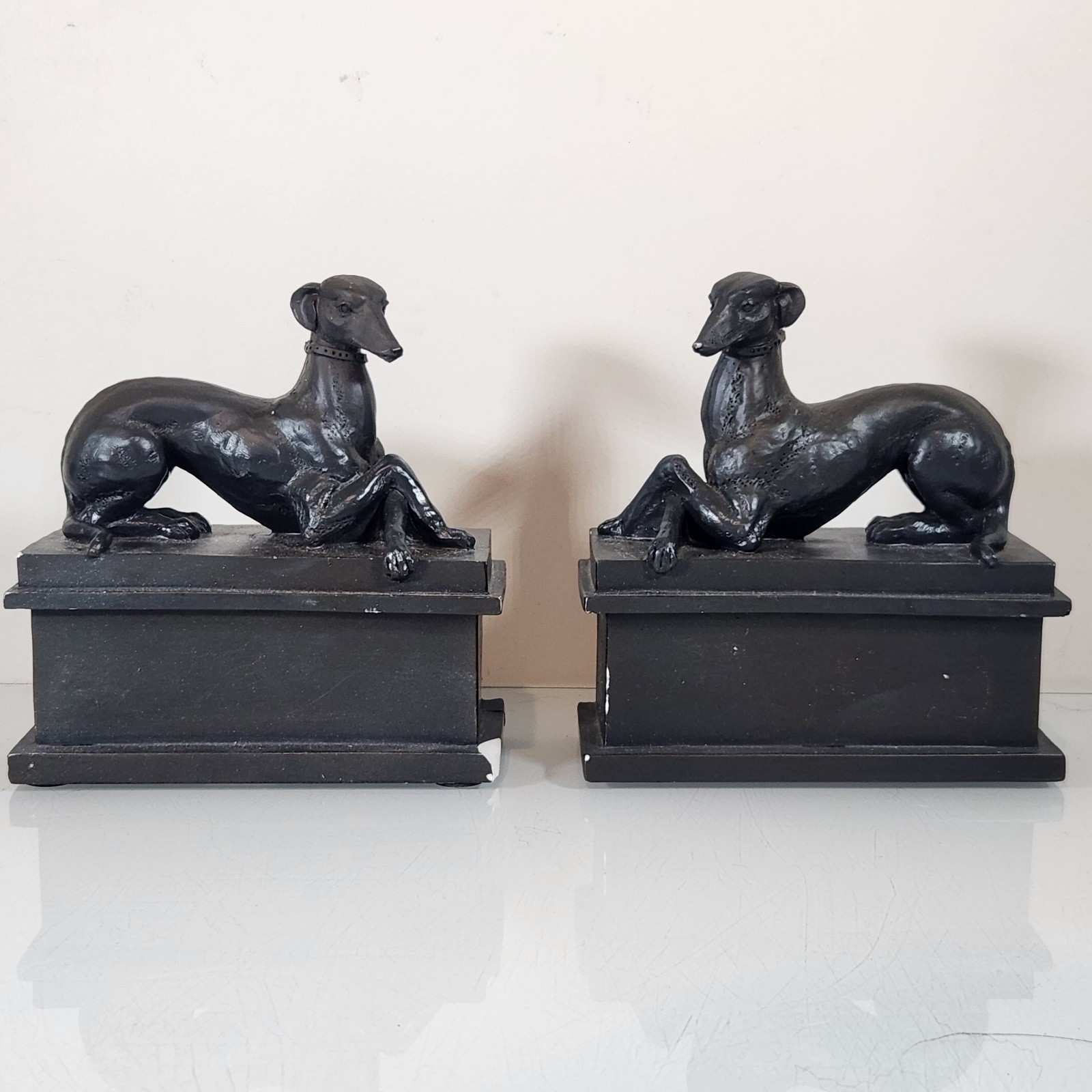 Melannco The Keeper of Memories Greyhound Dog Bookends Black Resin Set -DAMAGED 