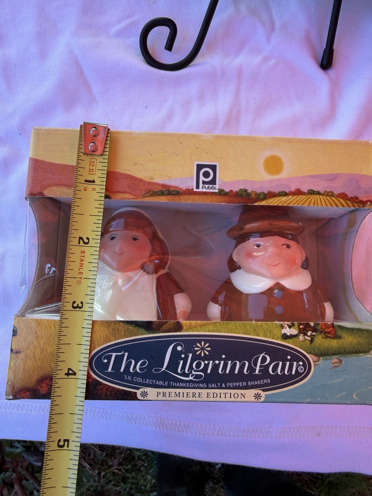 Publix Premiere Edition Porcelain Thanksgiving Salt & Pepper Shakers Pair Publix Premiere Edition Porcelain Thanksgiving Salt & Pepper Shakers Pair