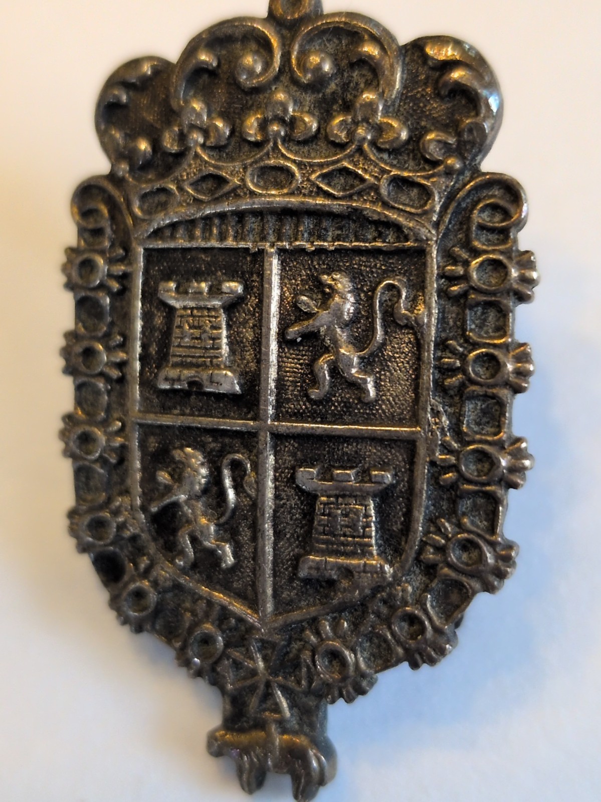 Antique Or Vintage Spanish Castile and Leon Coat of Arms Insignia Sterling Pin Antique Or Vintage Spanish Castile and Leon Coat of Arms Insignia Sterling Pin