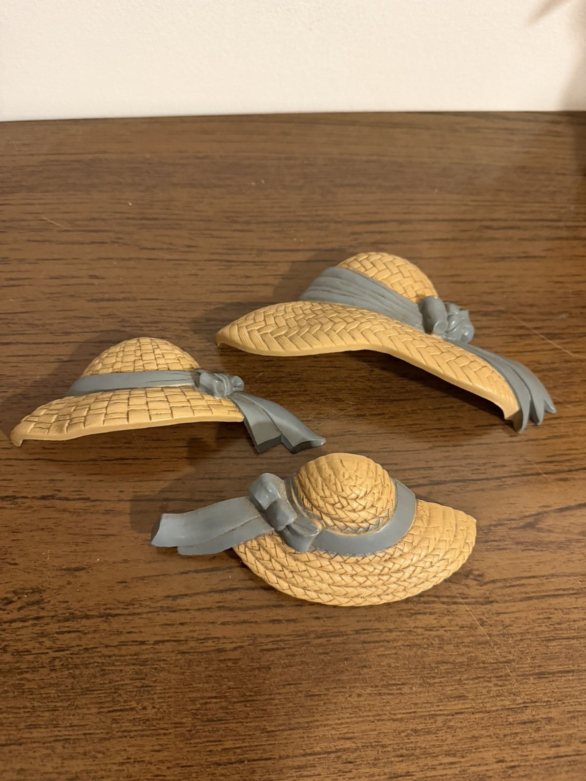 Homco Home Interiors Vtg 1987 Burwood Blue Bonnet Straw Hats Wall Hanging Decor Homco Home Interiors Vtg 1987 Burwood Blue Bonnet Straw Hats Wall Hanging Decor