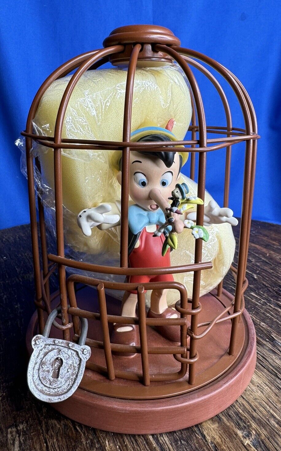 WDCC Pinocchio & Jiminy I'LL NEVER LIE AGAIN  w/Box & sealed COA, NEW