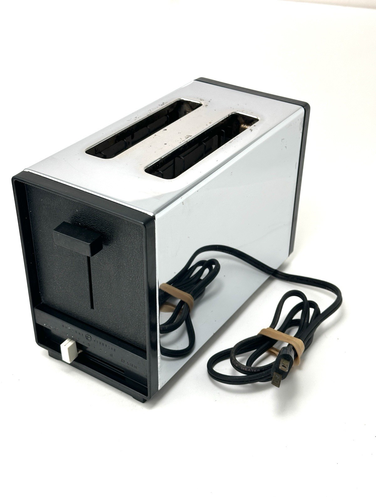 VTG 1970s GE General Electric 2 Slice Toaster A8T17 Chrome+ Black, Tested