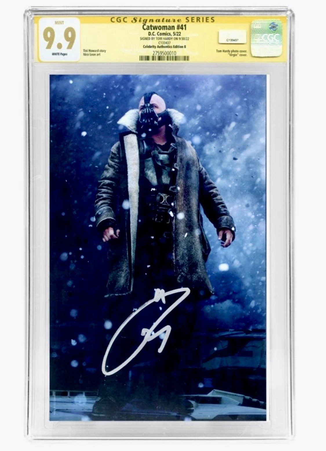 Tom Hardy Autographed RARE 2022 Catwoman #41 CA Bane Photo Cover CGC SS 9.9