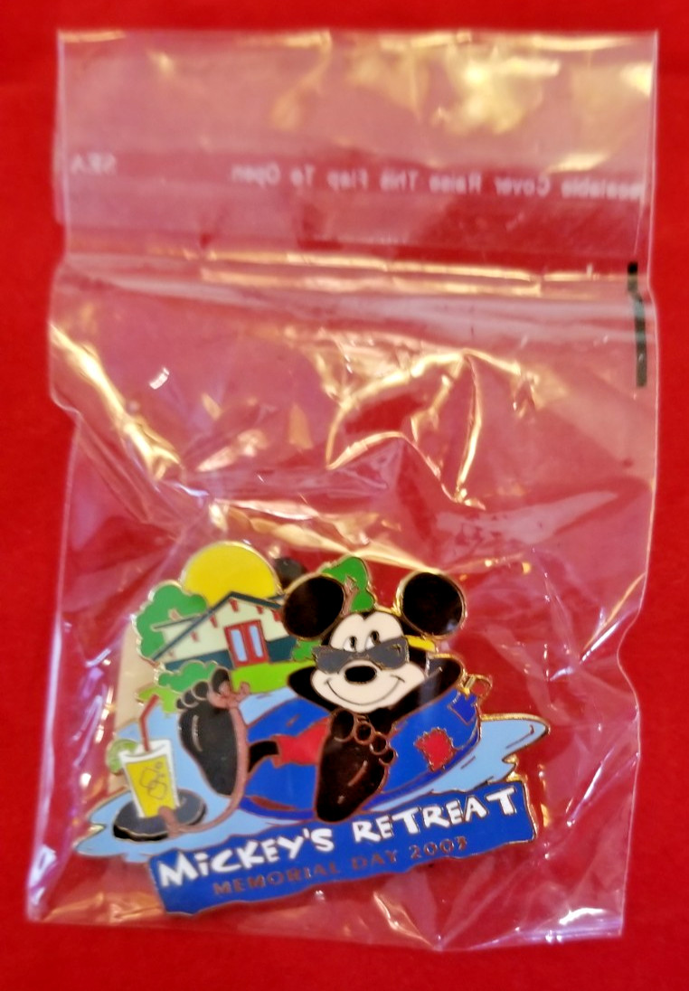 Disney WDW Cast Exclusive Memorial Day 2003 Mickey's Retreat LE 3000 NIB Disney WDW Cast Exclusive Memorial Day 2003 Mickey's Retreat LE 3000 NIB
