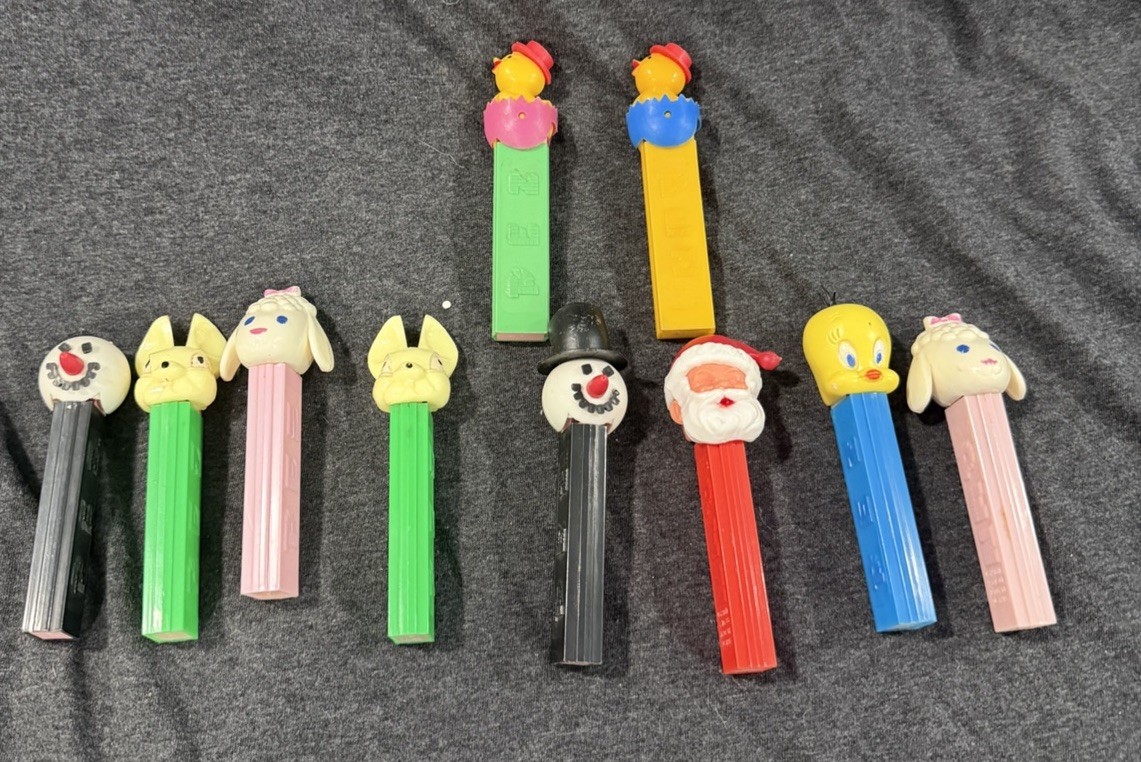 Vintage Lot Of 10 PEZ Dispensers No Feet Tweety Holliday Christmas Vintage Lot Of 10 PEZ Dispensers No Feet Tweety Holliday Christmas