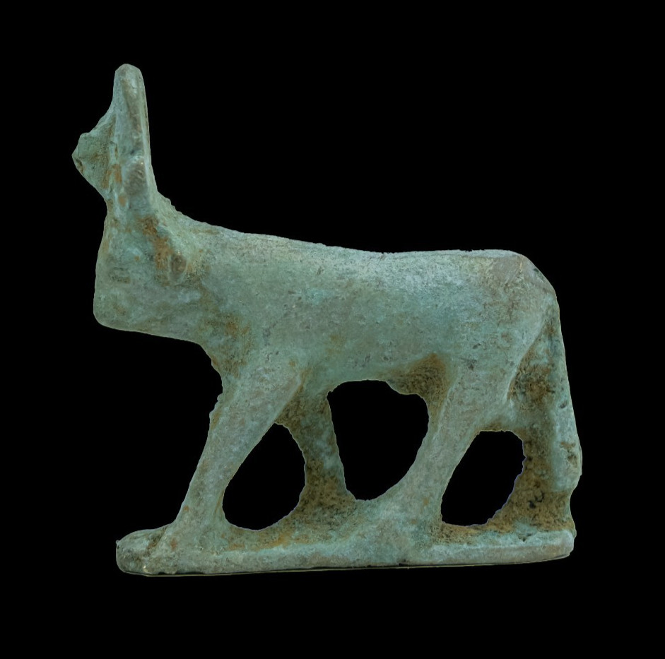 Authentic Ancient Egyptian Antiques Hathor Bronze Cow Statue Artifact BC Authentic Ancient Egyptian Antiques Hathor Bronze Cow Statue Artifact BC