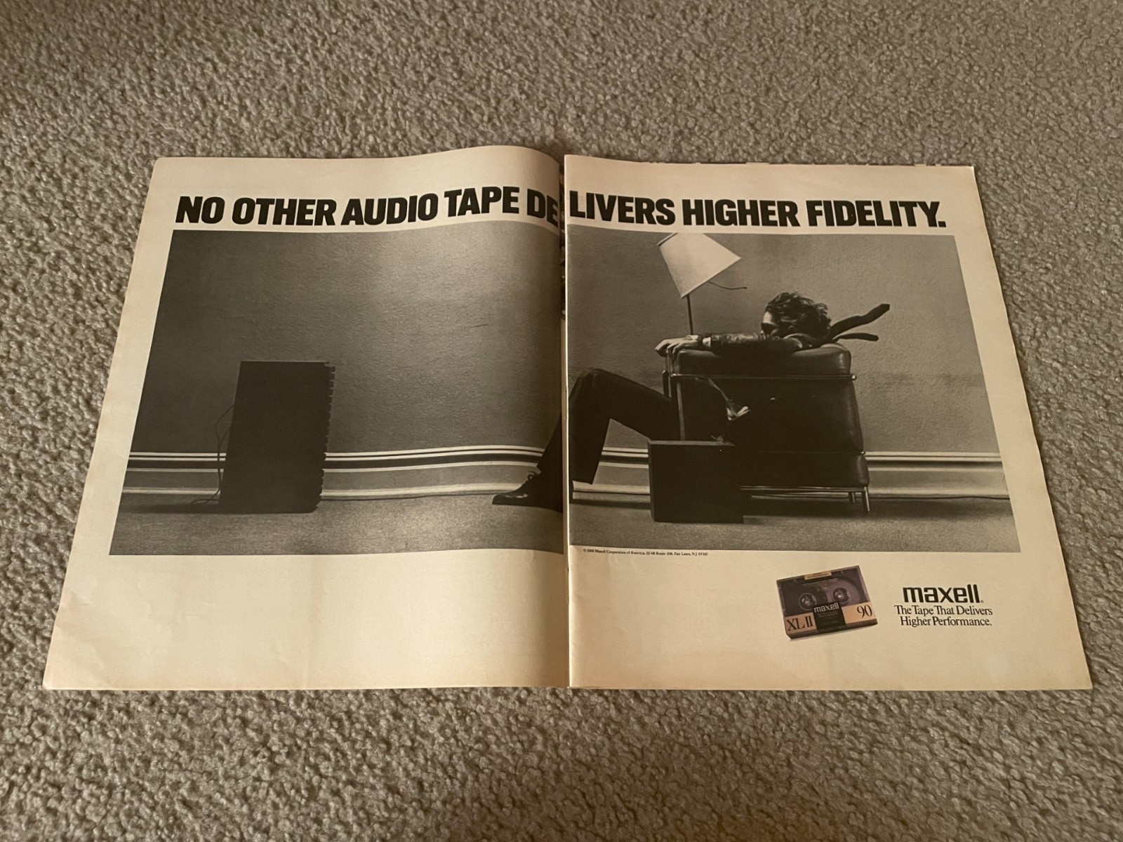 Vintage 1988 Maxell XLII 90 Audio Cassette Tape Print Ad BLOWN AWAY