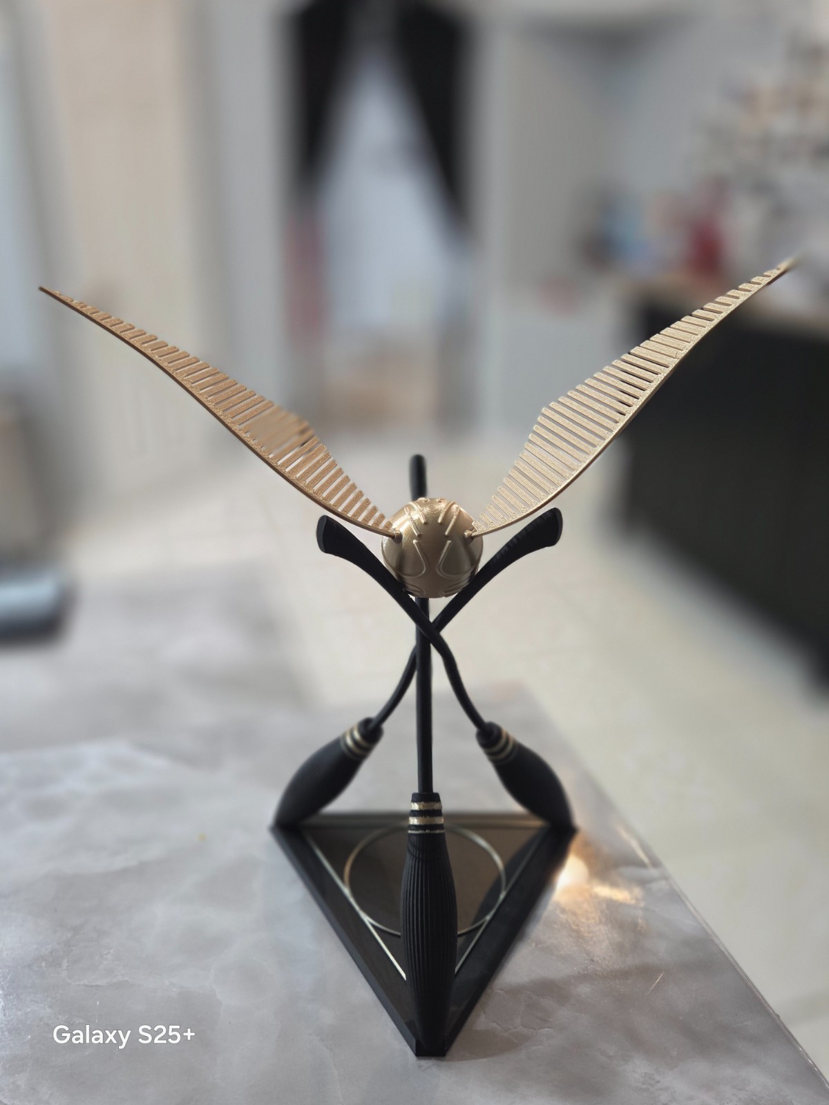 Harry Potter Golden Snitch 3D Printed Moving Wings Black Gold Display Stand Harry Potter Golden Snitch 3D Printed Moving Wings Black Gold Display Stand