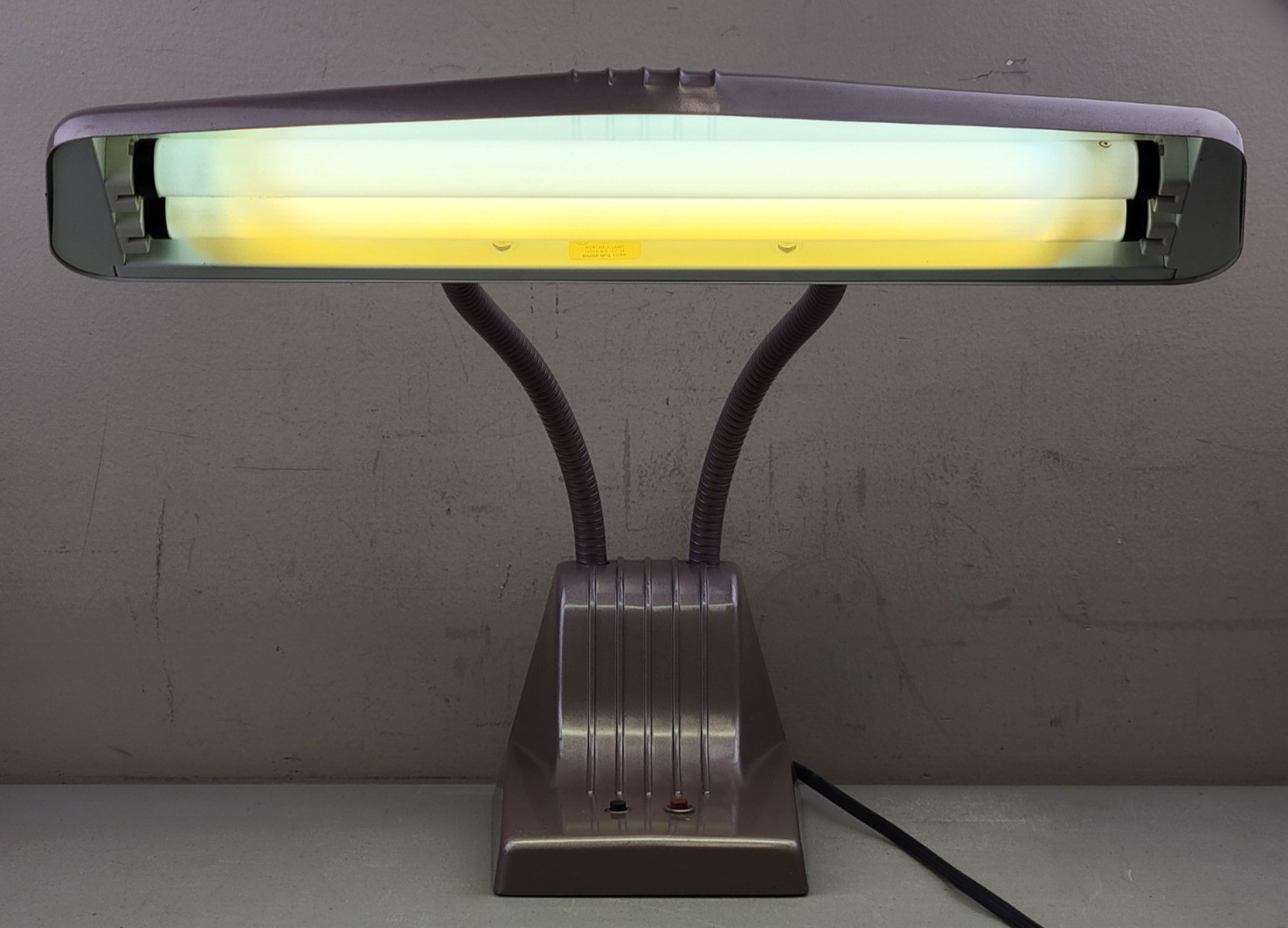 Vintage MCM Dazor Model 1000 Double Gooseneck Industrial Desk Lamp - WORKS Vintage MCM Dazor Model 1000 Double Gooseneck Industrial Desk Lamp - WORKS