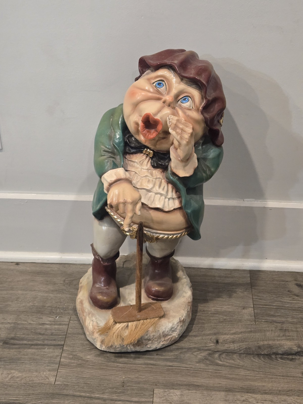Efteling Het Volk van Laaf Gnome Elf Collectible Garden Statue 24” Large Display Efteling Het Volk van Laaf Gnome Elf Collectible Garden Statue 24” Large Display