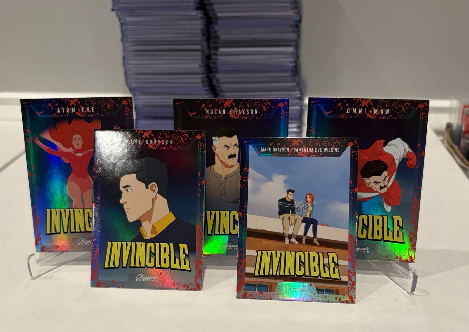 2025 Keepsake Invincible Lot of 5 Blood Splatter Exclusive Omni-Man Atom Eve SP 2025 Keepsake Invincible Lot of 5 Blood Splatter Exclusive Omni-Man Atom Eve SP