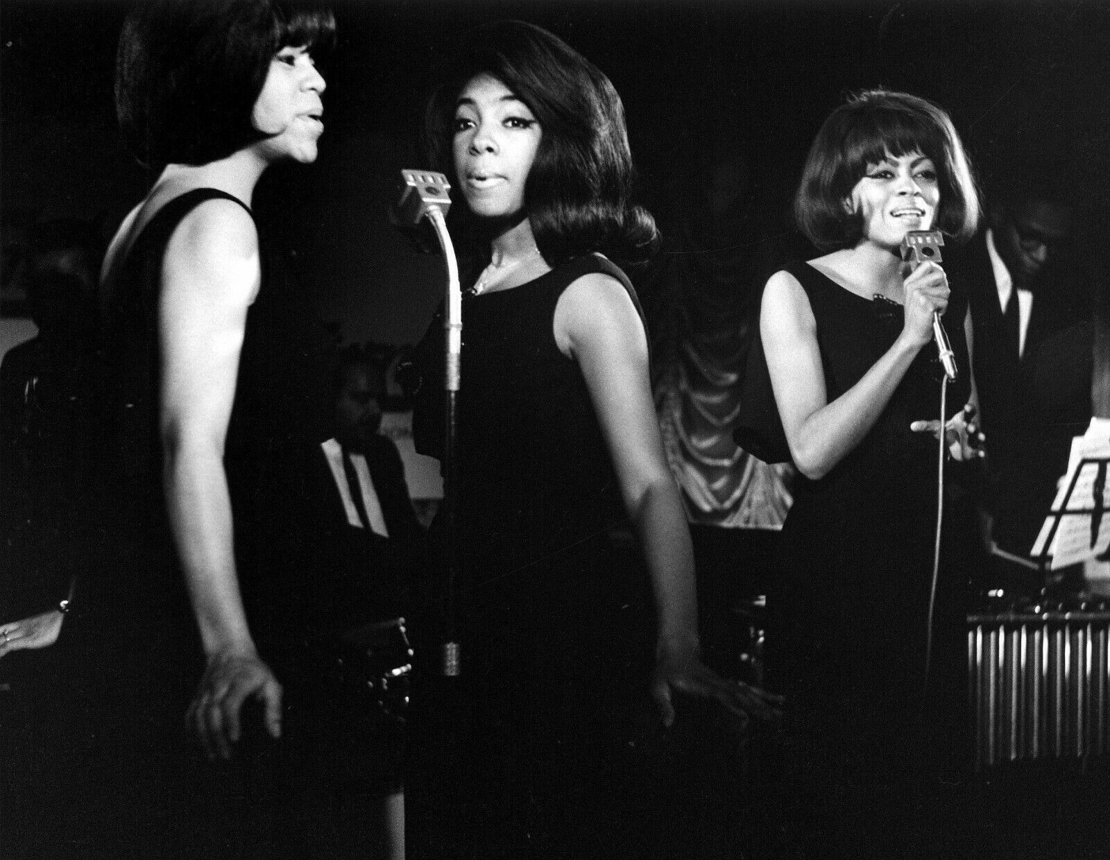 The Supremes Diana Ross 8x10 Photo