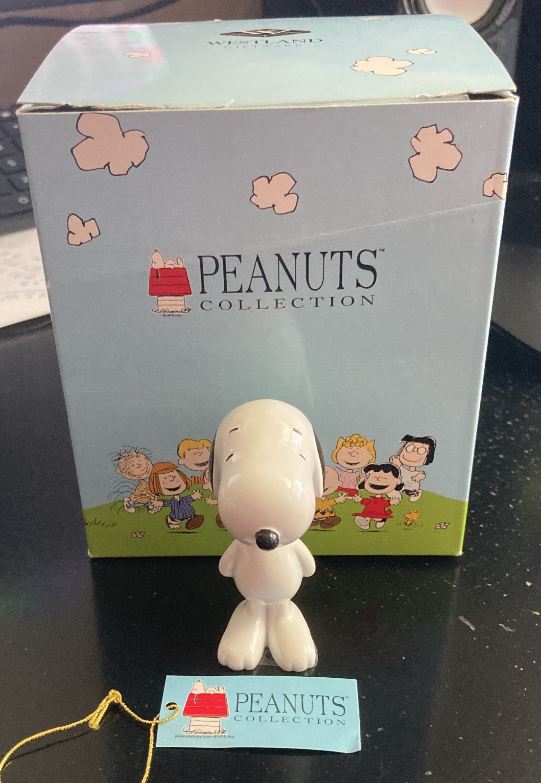 WESTLAND Giftware Peanuts SNOOPY figurine #8146 in box EUC WESTLAND Giftware Peanuts SNOOPY figurine #8146 in box EUC
