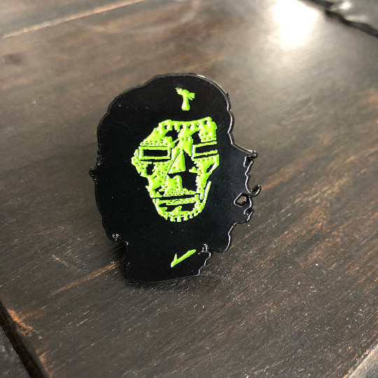 Dr Doom Che Marvel Mashup 1.5" Enamel Pin Exclusive Fantastic Four