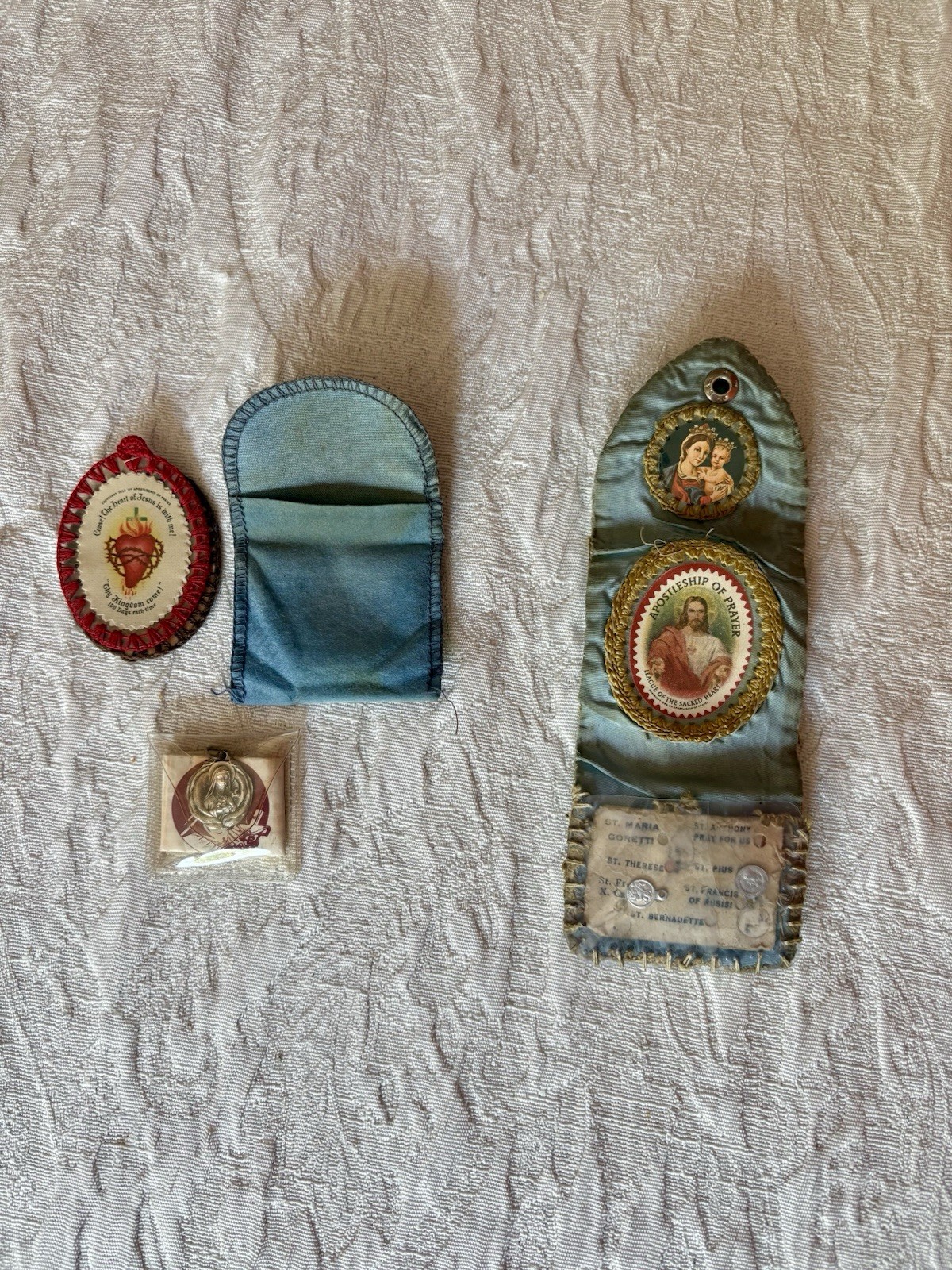 Rare Vintage Catholic Apostleship of Prayer Pocket Shrine, Plus Badge & Medal Rare Vintage Catholic Apostleship of Prayer Pocket Shrine, Plus Badge & Medal