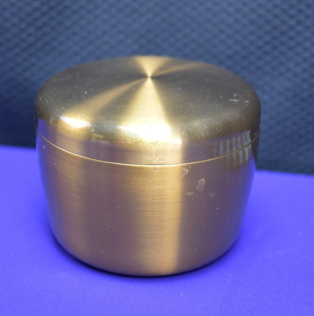 Vintage Aluminum Elgin American 1940s Powder Music Box - Carmen Vintage Aluminum Elgin American 1940s Powder Music Box - Carmen