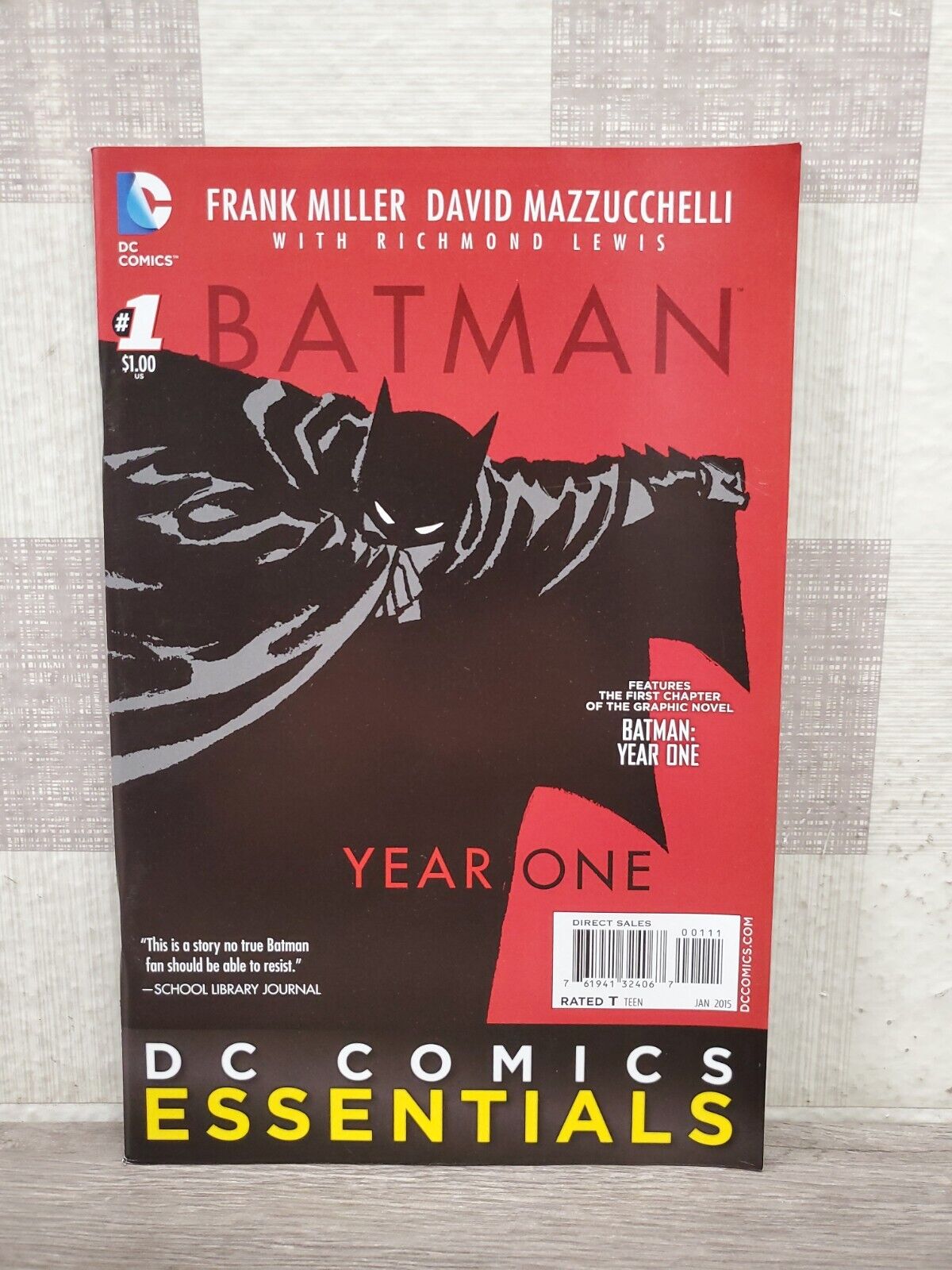 Batman: Year One - 2015 DC Comics Essentials Graphic Novel Frank Miller ✅