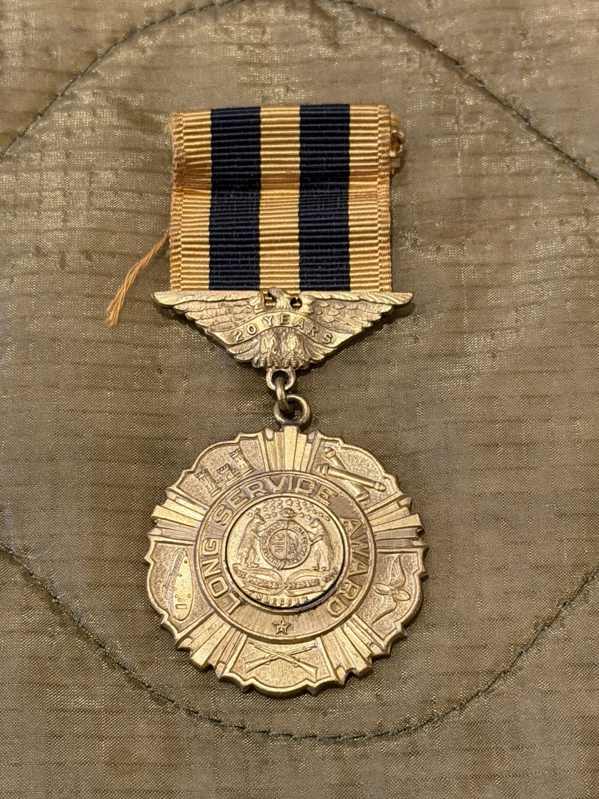 1920s / Pre WW2 Missouri National Guard 20 Year Long Service Medal - Slot Brooch 1920s / Pre WW2 Missouri National Guard 20 Year Long Service Medal - Slot Brooch