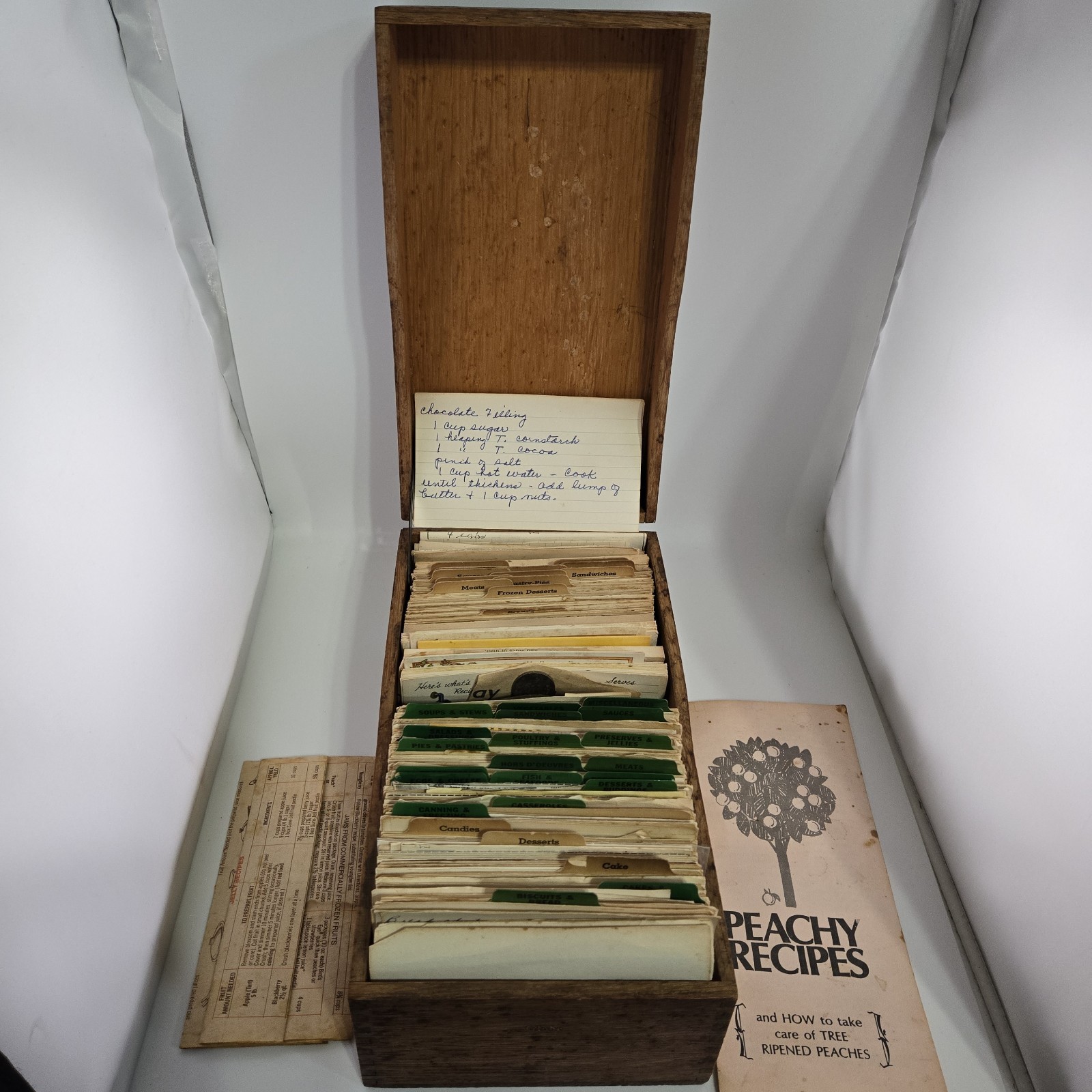 Vtg 1950's Wooden Recipe Box 10x6x4.5 FULL Handwritten Cursive Typed Snippets Vtg 1950's Wooden Recipe Box 10x6x4.5 FULL Handwritten Cursive Typed Snippets