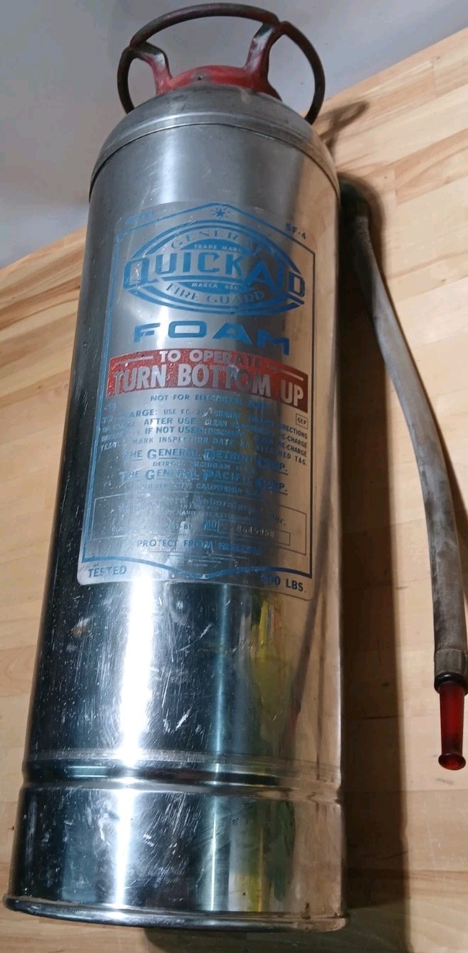 Vintage GENERAL MODEL SF-4 Fire Extinguisher FOR DISPLAY ONLY - EMPTY STAINLESS Vintage GENERAL MODEL SF-4 Fire Extinguisher FOR DISPLAY ONLY - EMPTY STAINLESS