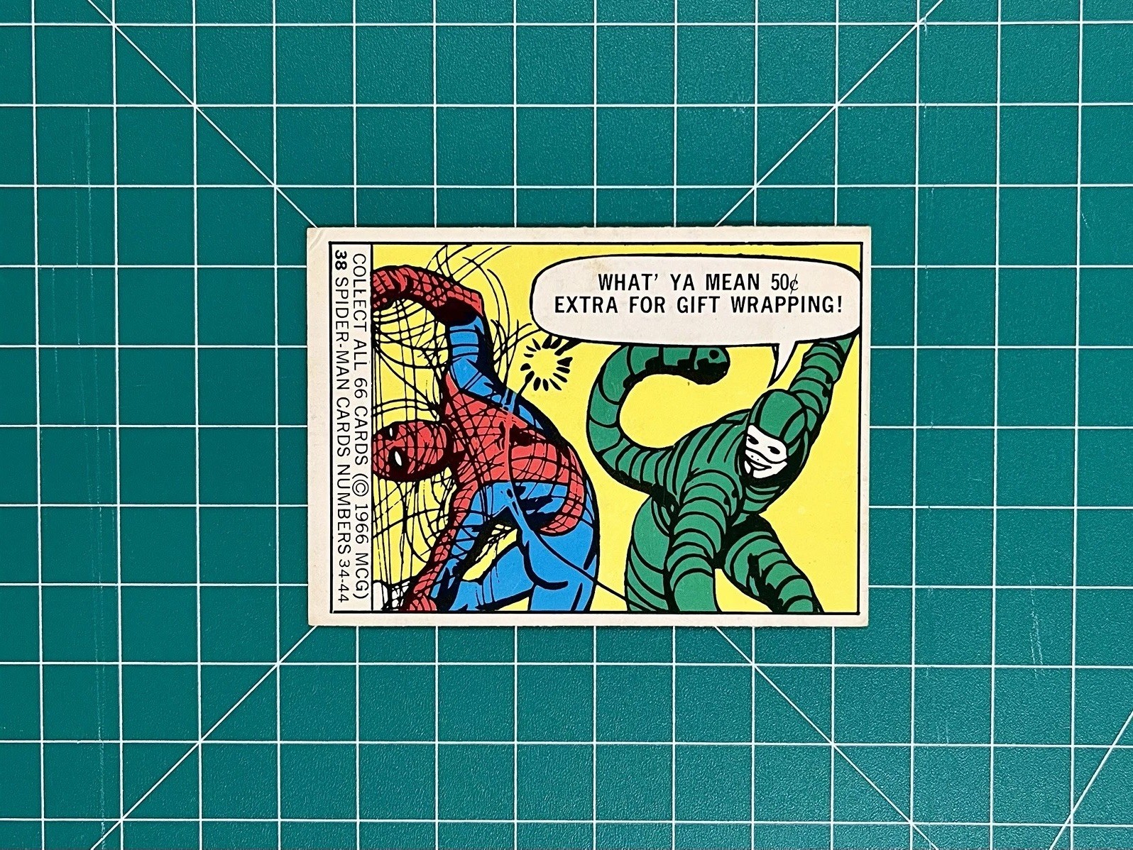 1966 Donruss Marvel Super Heroes Spider-Man Card #38