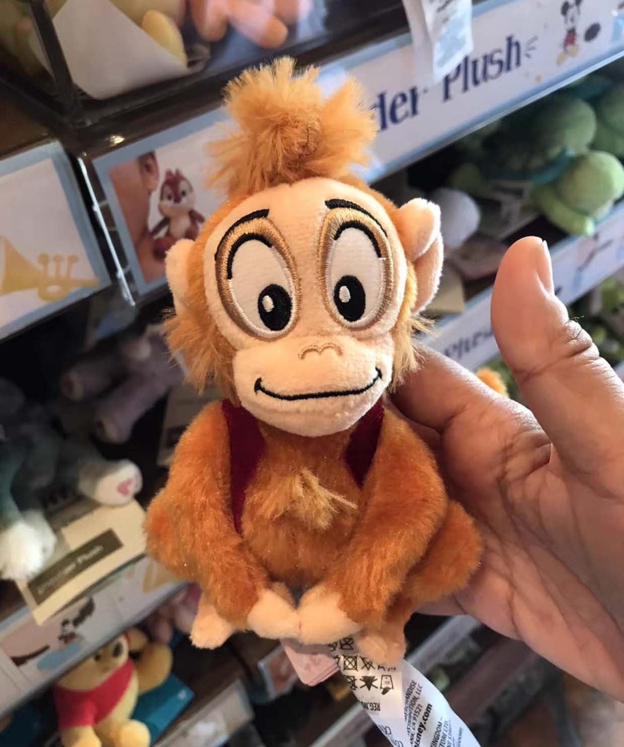 NEW Authentic Disney Aladdin Abu Monkey Magnetic Shoulder Pal Plush doll NEW Authentic Disney Aladdin Abu Monkey Magnetic Shoulder Pal Plush doll