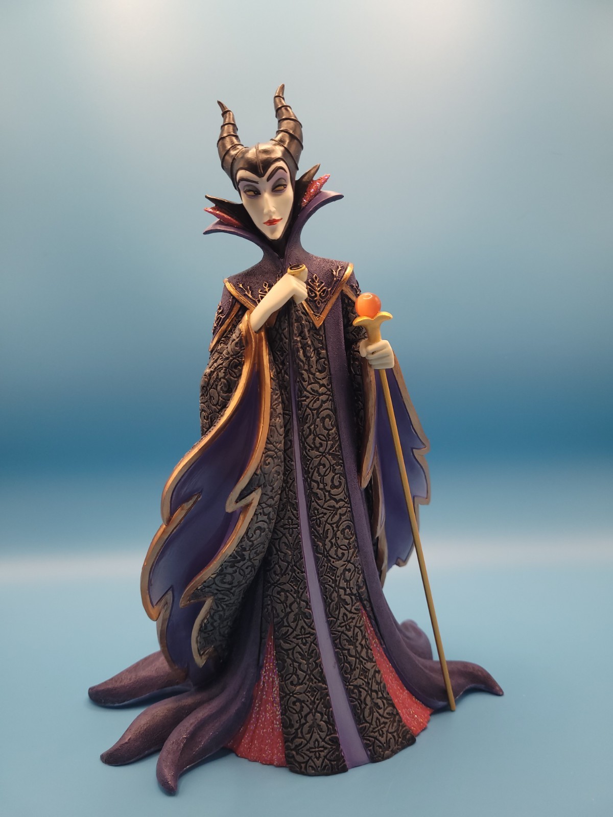 Disney Showcase Collection MALEFICENT Enesco Couture De Force 6000816 Disney Showcase Collection MALEFICENT Enesco Couture De Force 6000816