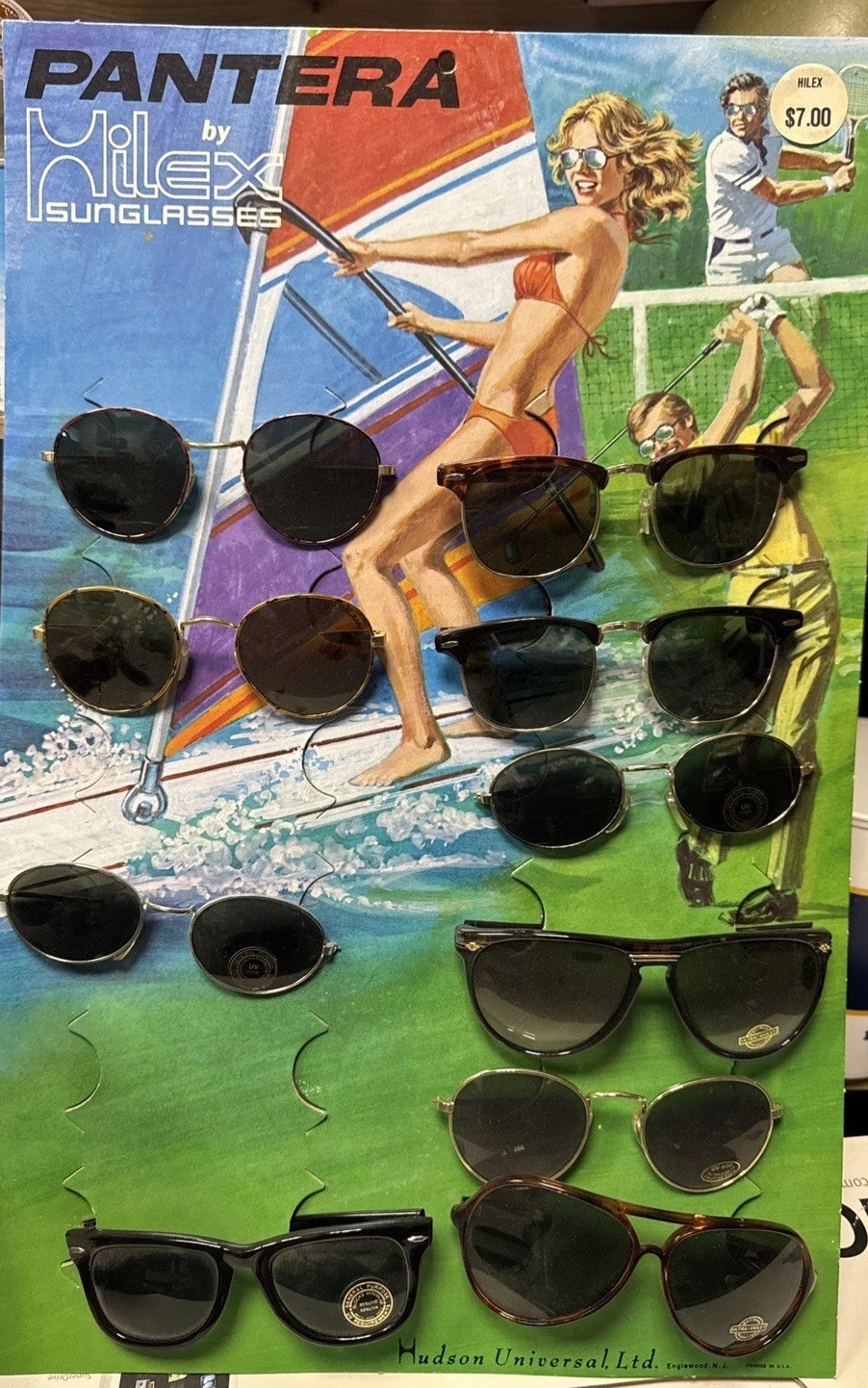 Rare Vintage Sunglass Display with NOS All in excellent condition Rare Vintage Sunglass Display with NOS All in excellent condition