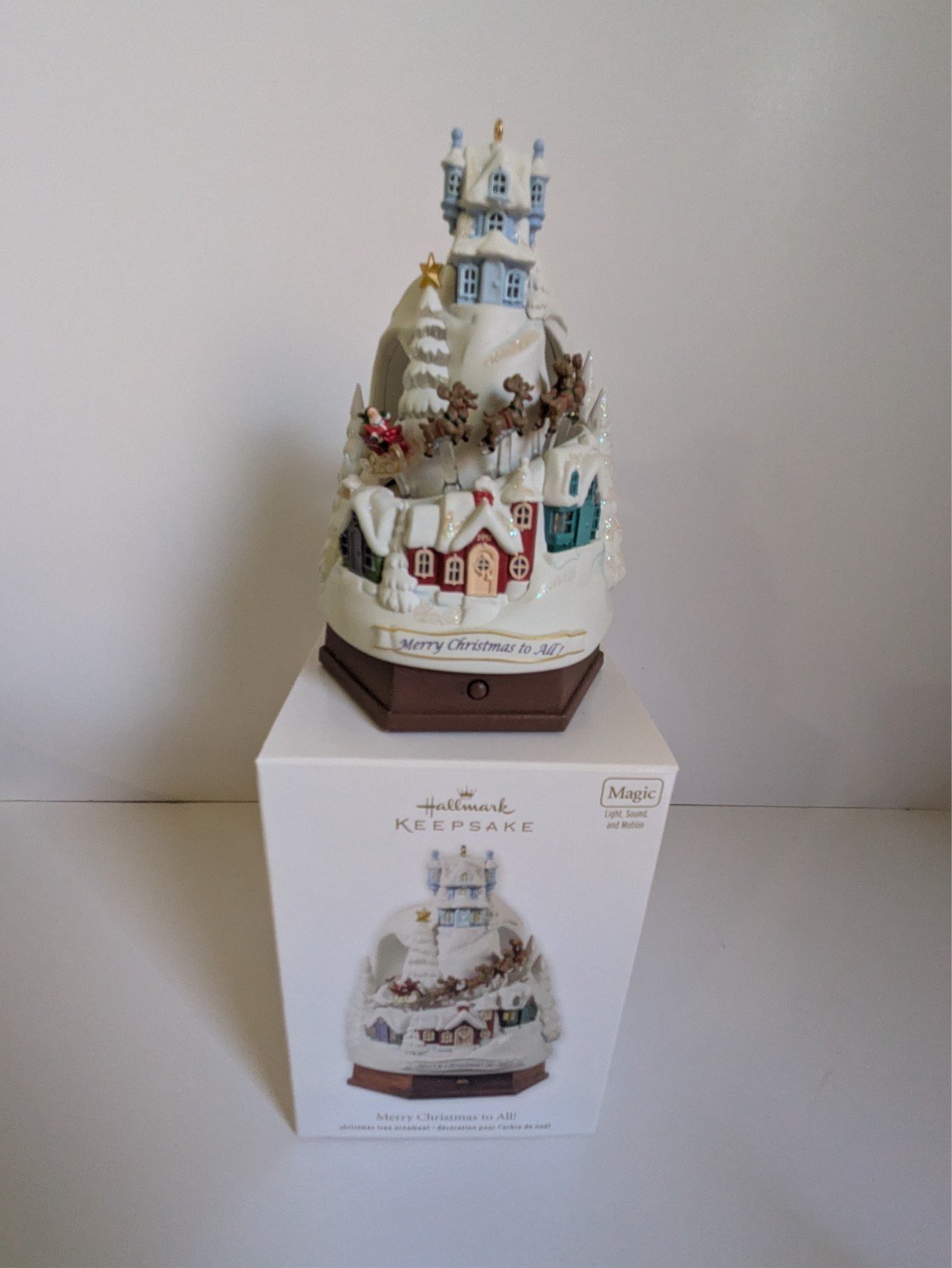 Hallmark 2012 Merry Christmas To All Magic musical ornament Works great Video Hallmark 2012 Merry Christmas To All Magic musical ornament Works great Video