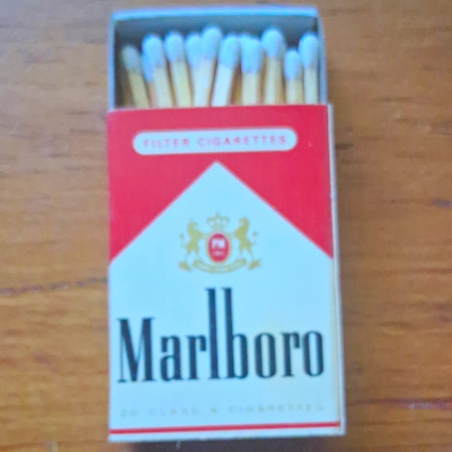 Marlboro Cigarette Collectible  Matchbook Slide Through Box. VINTAGE & RARE 