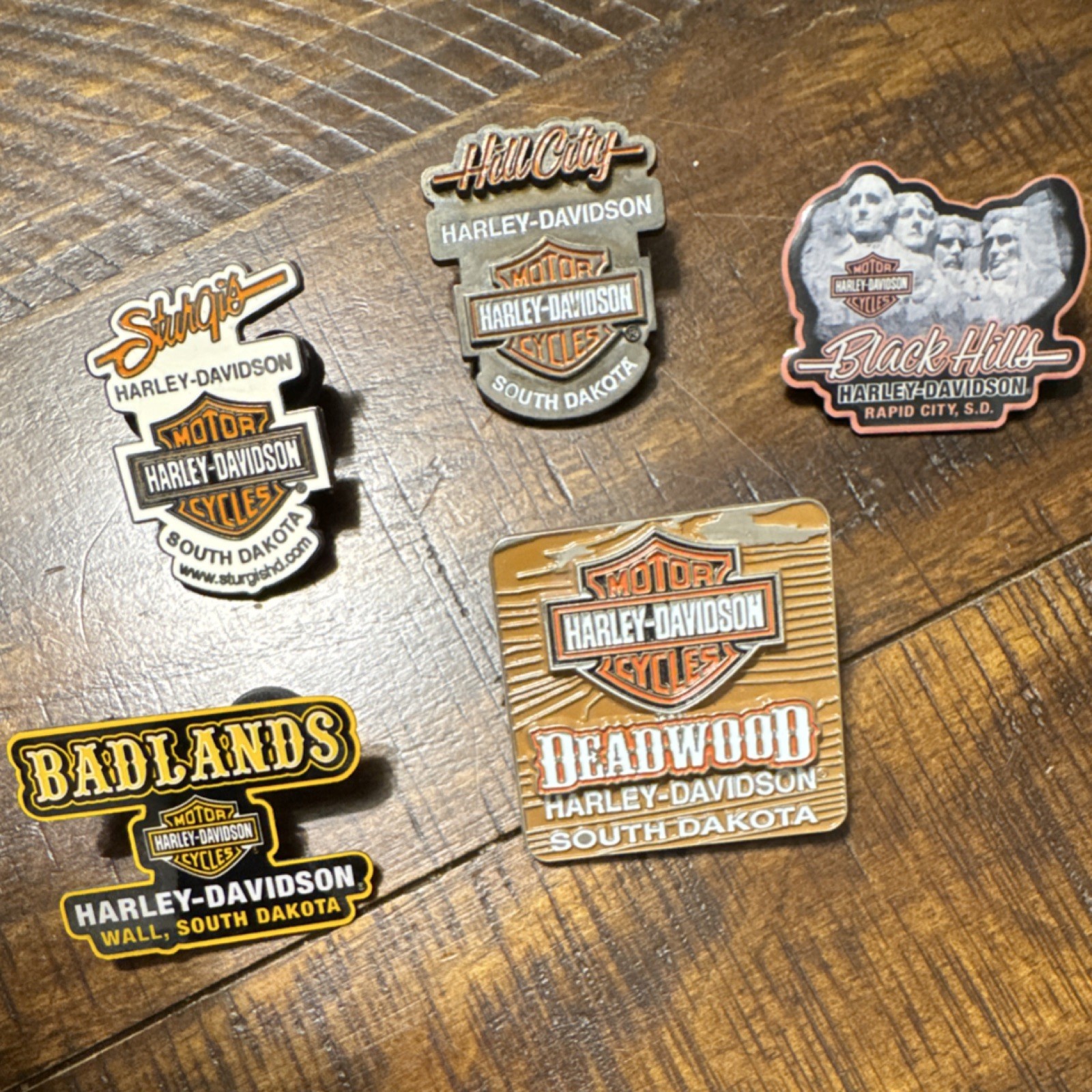 Harley-Davidson Dealer Pin Lot of 5 South Dakota Badlands Sturgis Hill City Harley-Davidson Dealer Pin Lot of 5 South Dakota Badlands Sturgis Hill City