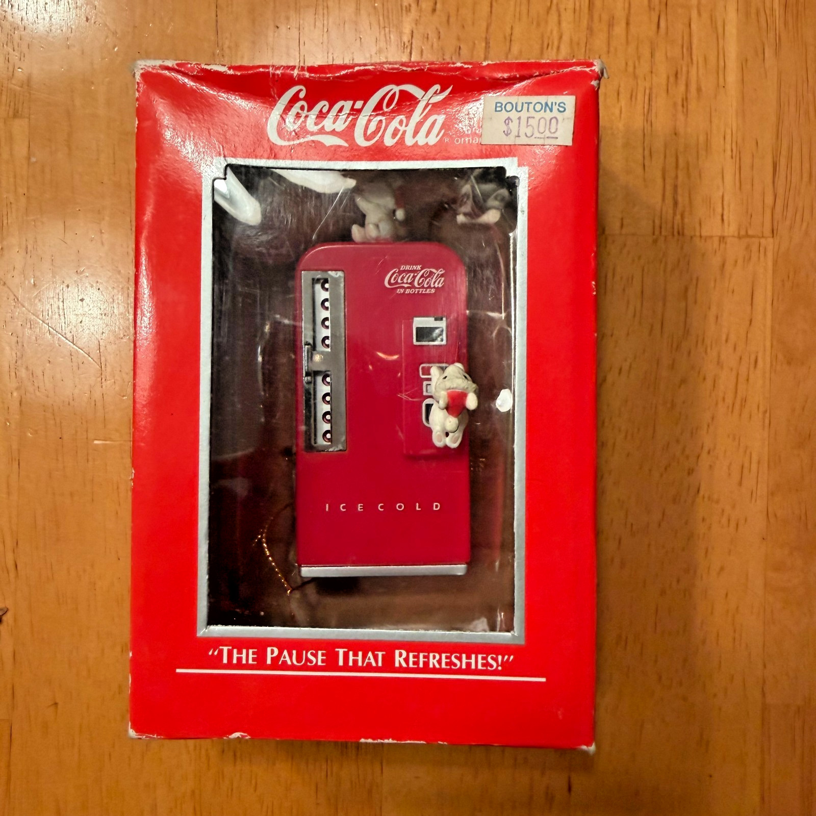 Vintage 1989 Enesco Coca-Cola "The Pause That Refreshes" ornament Vintage 1989 Enesco Coca-Cola "The Pause That Refreshes" ornament