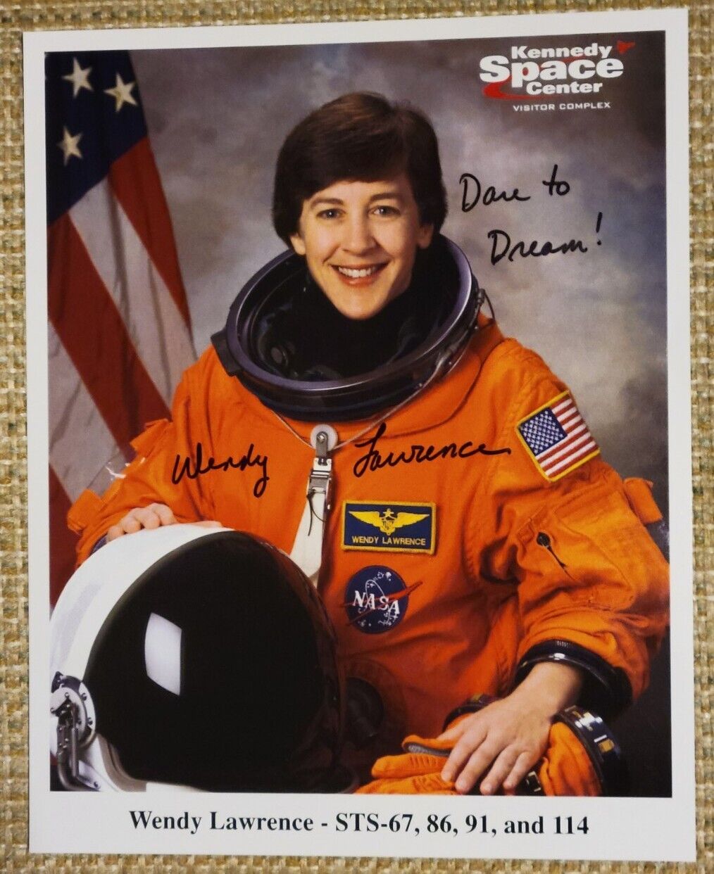 WENDY LAWRENCE hand signed original NASA Photo SPACE SHUTTLE woman ASTRONAUT 