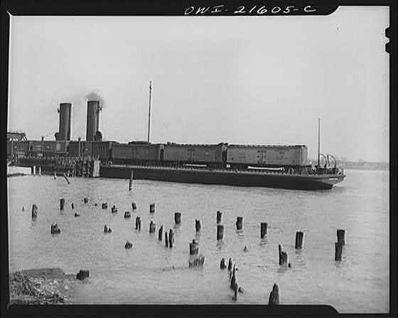 Photo:Detroit Michigan 1910s Train Ferry on Detroit River Photo:Detroit Michigan 1910s Train Ferry on Detroit River