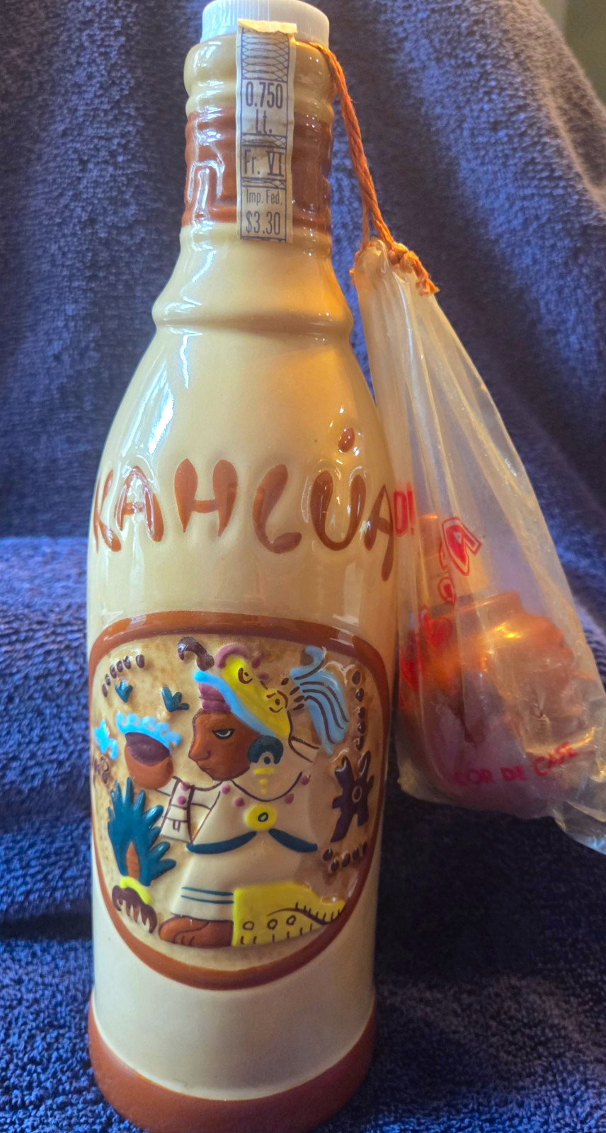 Vintage Kahlua Ceramic  Liquor Decanter Hand-Painted w/ Orginal stopper.