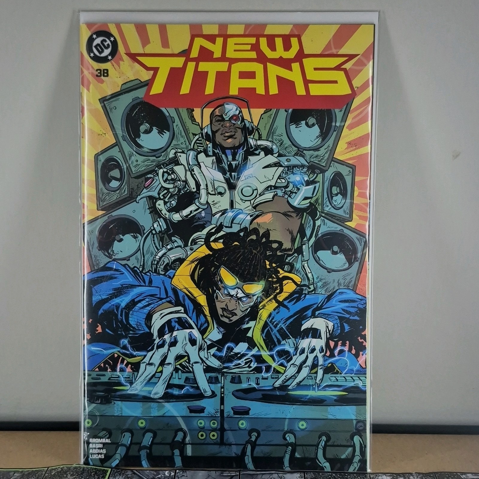 New Titans #38 Sanford Greene Ink Alliance Exclusive LIMIT 1000 SOLD OUT ONLINE New Titans #38 Sanford Greene Ink Alliance Exclusive LIMIT 1000 SOLD OUT ONLINE