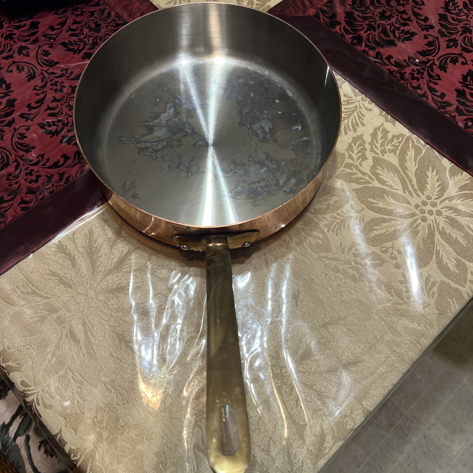 William Sonoma France Copper Splayed Sides Saute/Sauce Pan 9 1/2" Diameter William Sonoma France Copper Splayed Sides Saute/Sauce Pan 9 1/2" Diameter