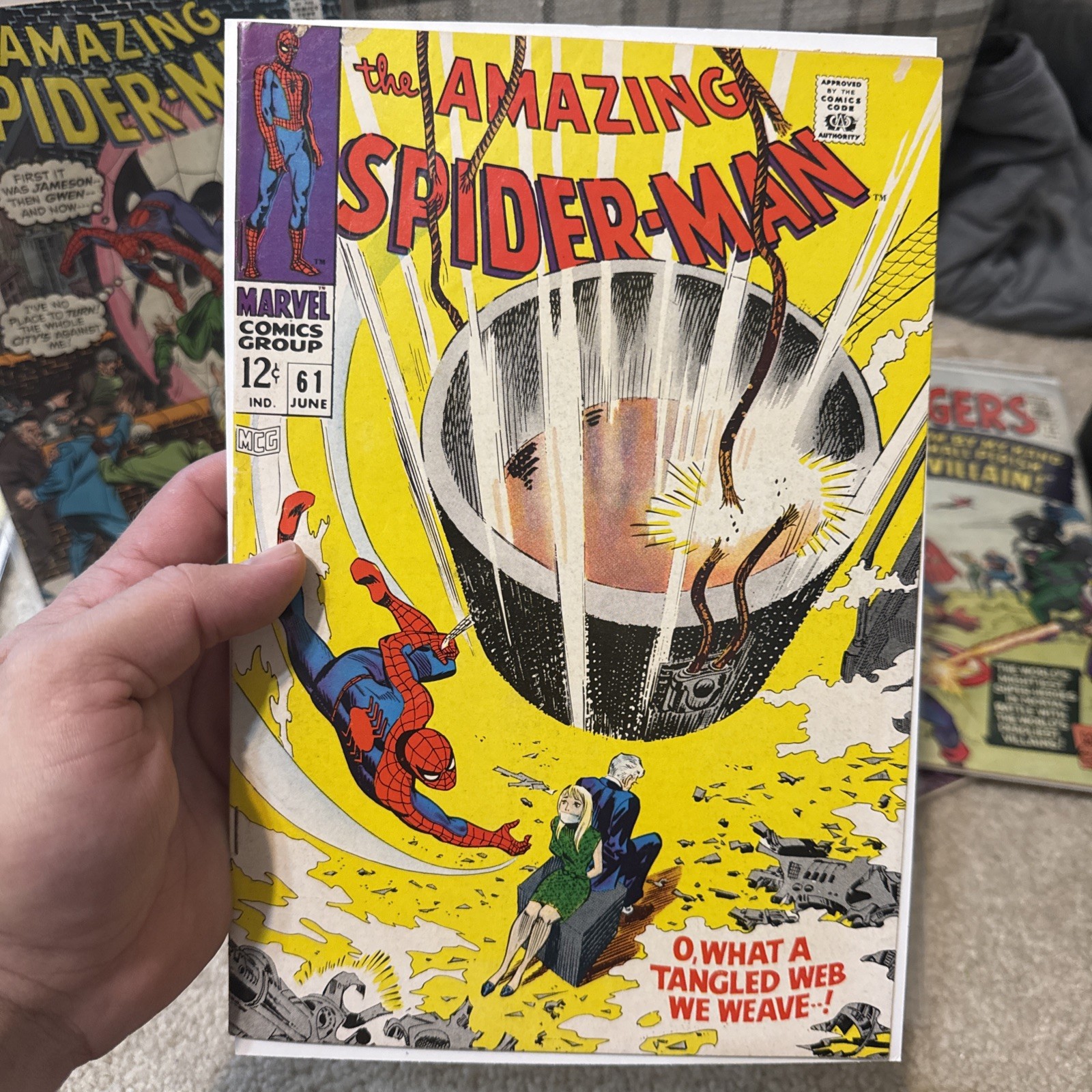 THE AMAZING SPIDER-MAN #61, SILVER AGE CLASSIC JOHN ROMITA ARTWORK. VF THE AMAZING SPIDER-MAN #61, SILVER AGE CLASSIC JOHN ROMITA ARTWORK. VF